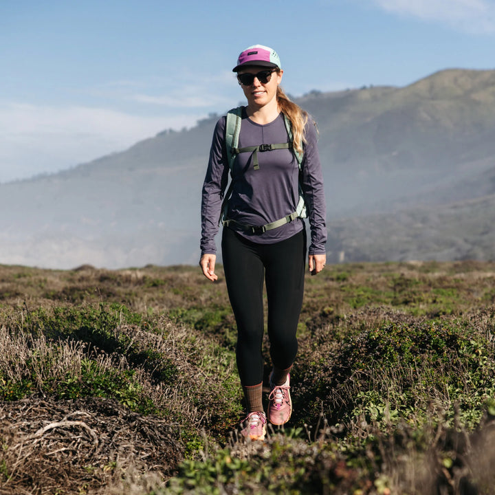 Darn Tough - Women's 1903 Hiker Micro Crew Midweight Hiking Sock - Bark