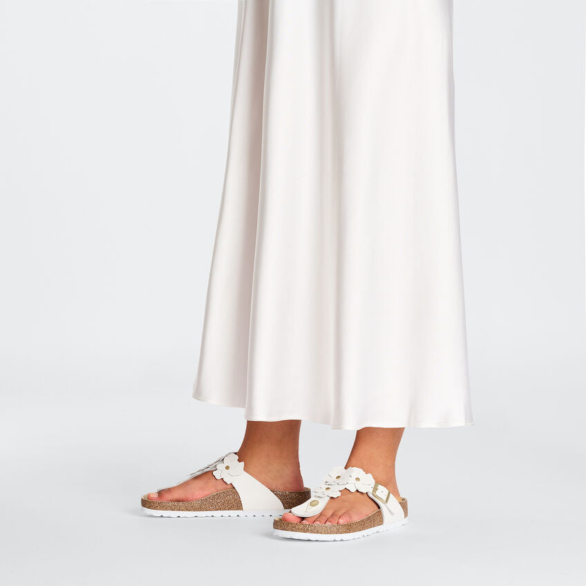 Birkenstock - Gizeh Flowers - White Leather – Fourth Ave Footwear