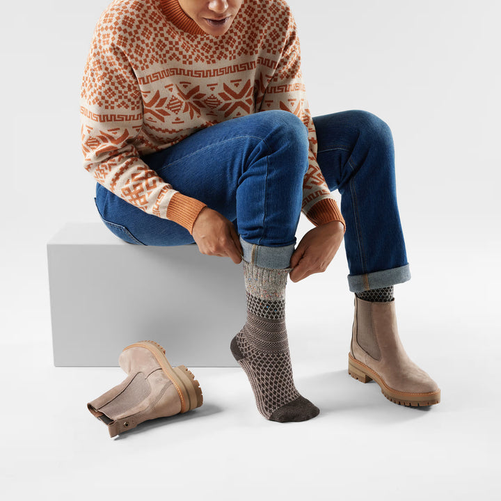 Smartwool - Unisex Everyday Popcorn Cable Full Cushion Crew Socks- Taupe / Natural Marl