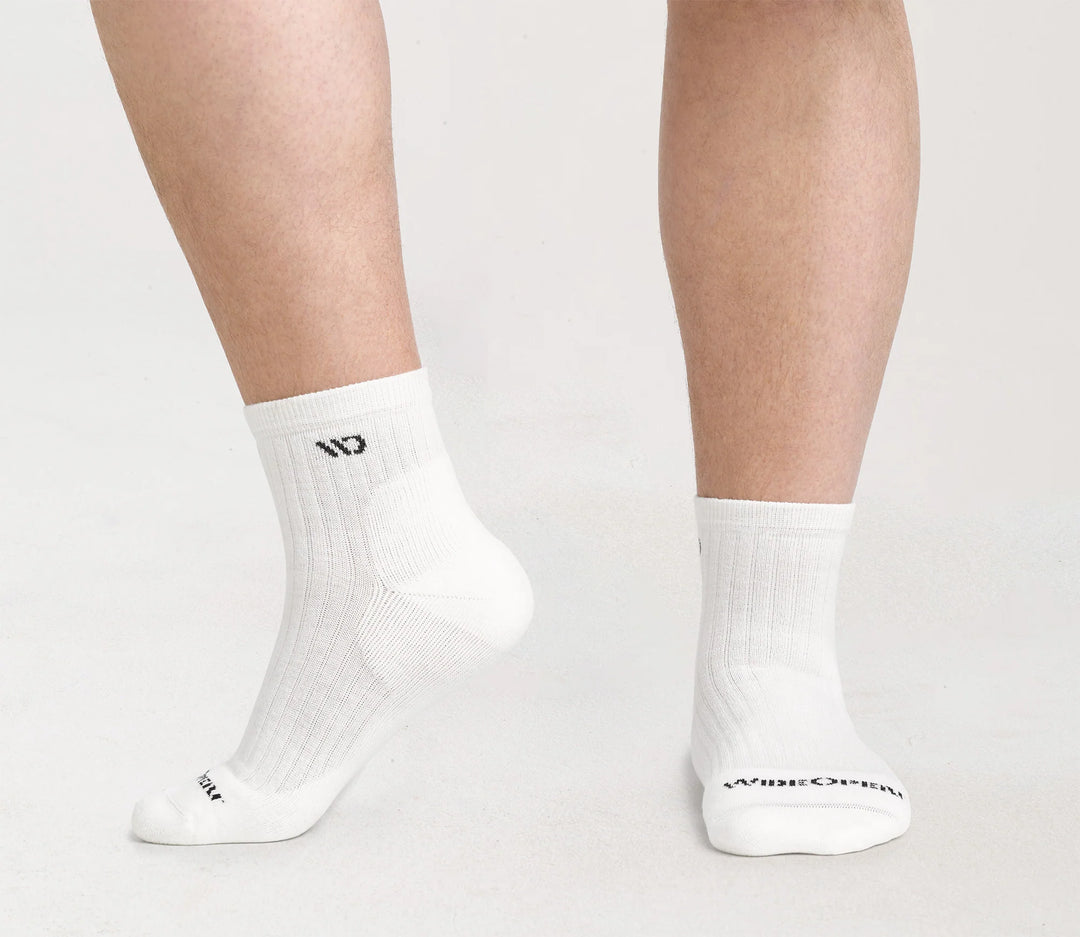 Wide Open - 9004 Men's Solid Cushioned Quarter Socks- White