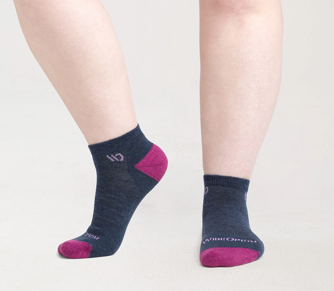 Wide Open - 9500 Women's Solid Cushioned No-Show Socks - Denim