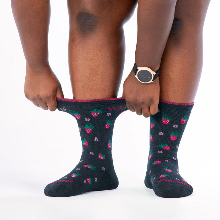 Wide Open - 9510 Women's Strawberry Fields Cushioned Crew Socks - Eclipse